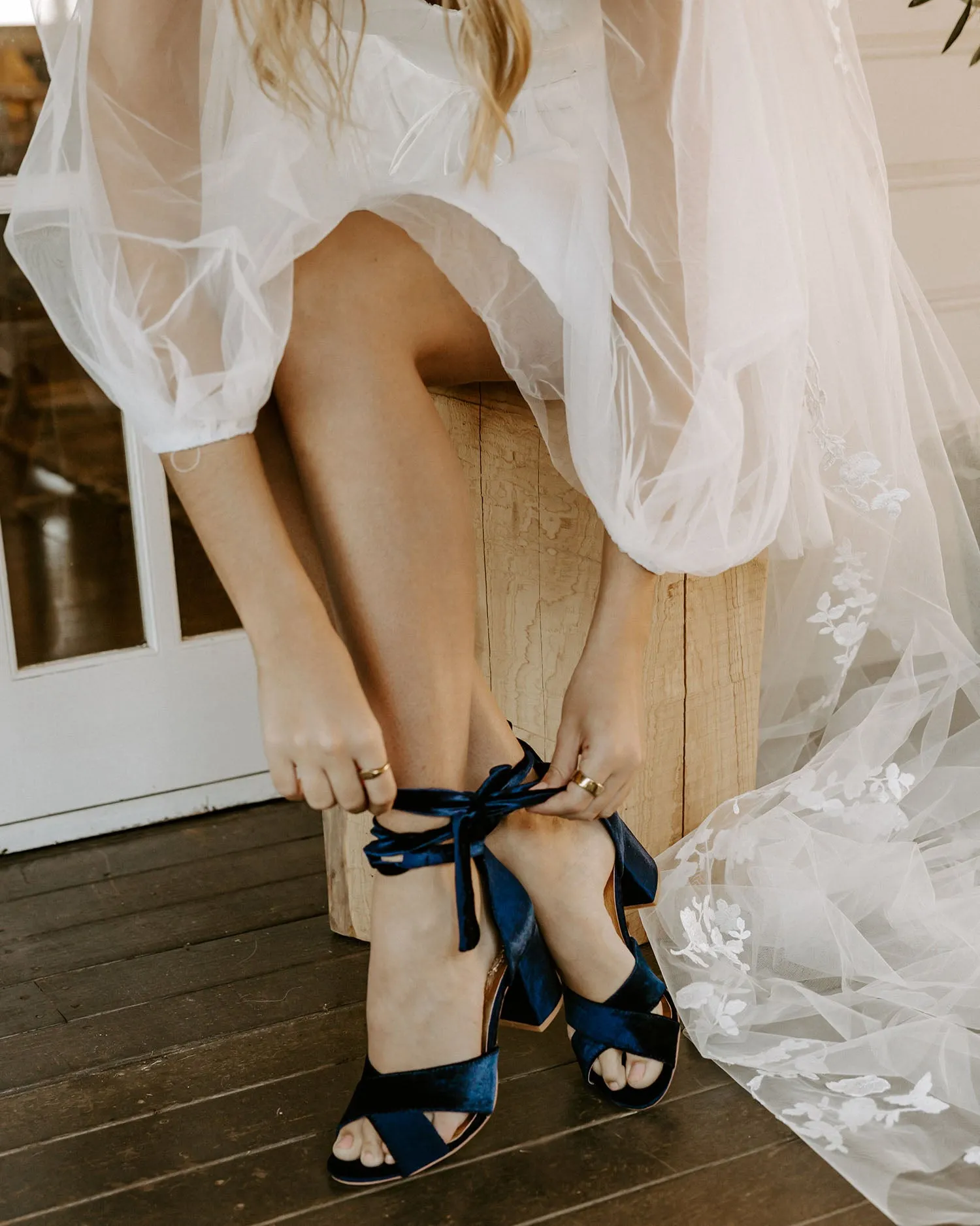 PASSION - NAVY WEDDING SHOES MID HEELS